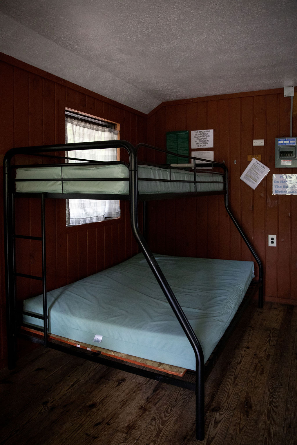Cabin 1 - Hill Side - Image 2
