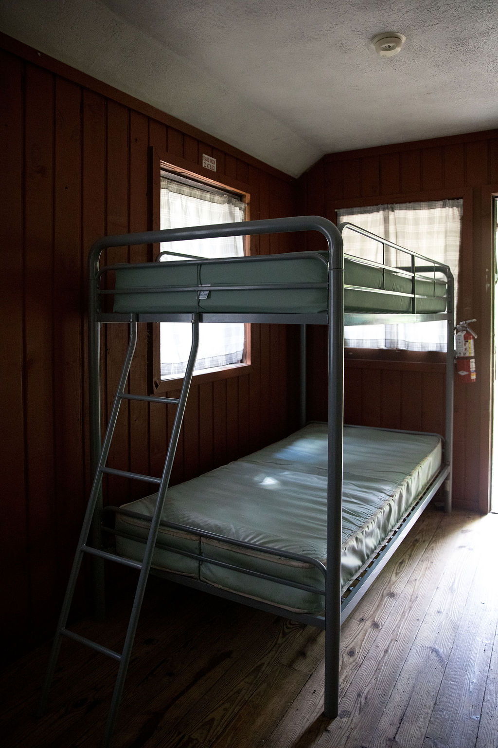 Cabin 1 - Hill Side - Image 3