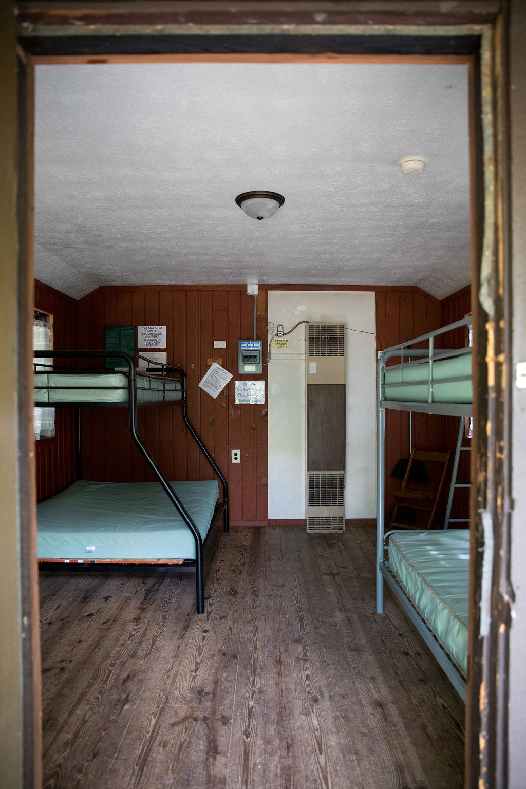 Cabin 1 - Hill Side - Image 4